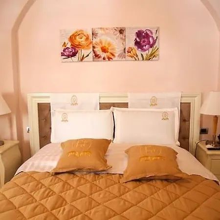 Hotel Lux De Paris