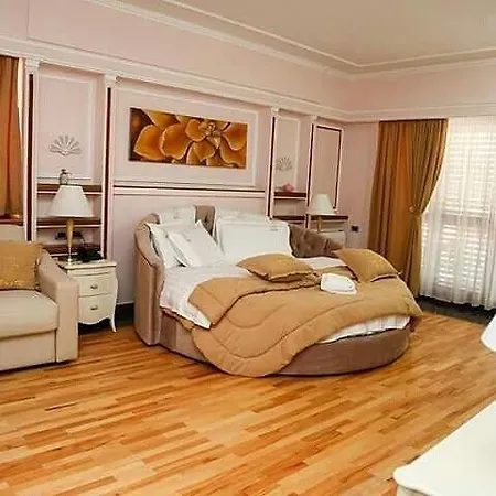 Hotel Lux De Paris