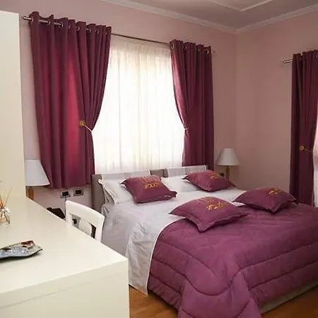 Lux De Paris Hotel 4*