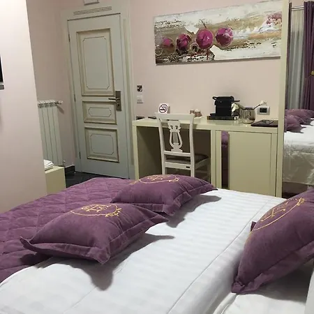 Lux De Paris 4*