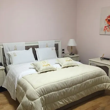 Lux De Paris Hotel 4*