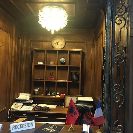Lux De Paris Tirana