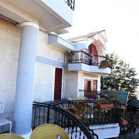 Lux De Paris 4*