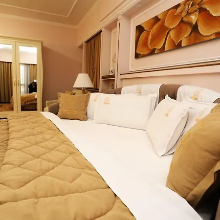 Lux De Paris Hotel