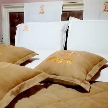 Lux De Paris Hotel 4*